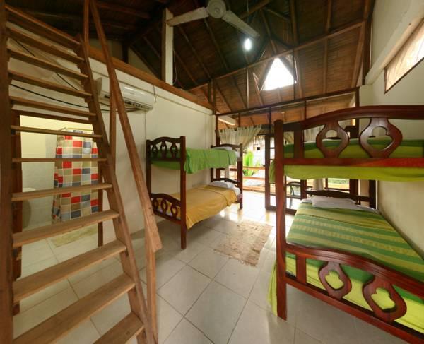 מונטניטה Hotel Sumpa מראה חיצוני תמונה