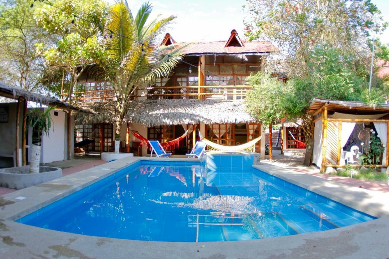 מונטניטה Hotel Sumpa מראה חיצוני תמונה